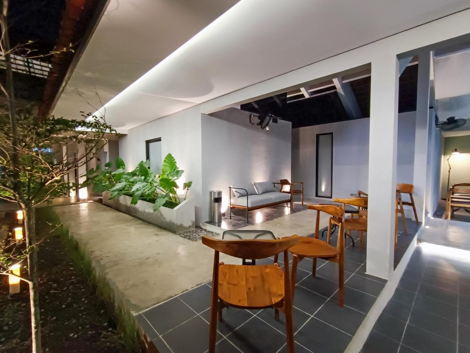 Fx Stay & Coffee Yogyakarta Luaran gambar